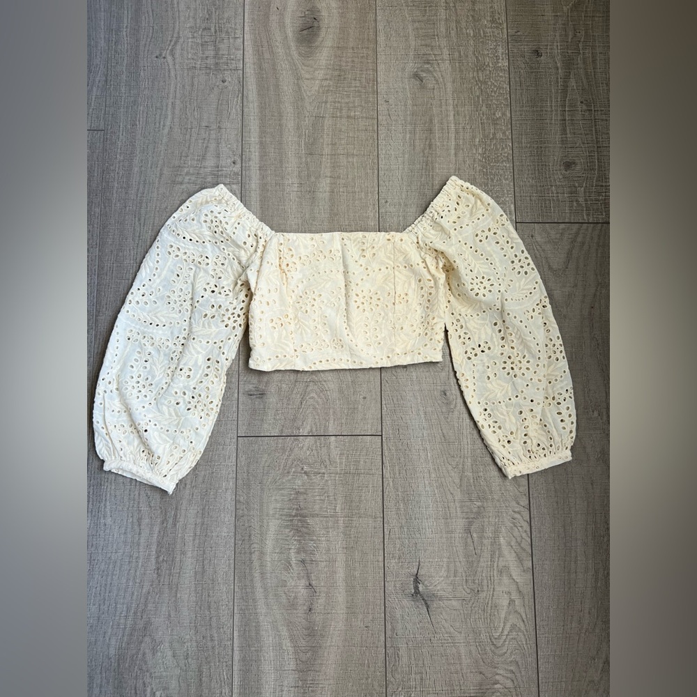 Lost + Wander Cream Eyelet Off-Shoulder Blouse Size XS
